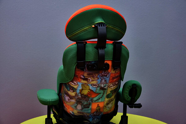 Individuelle_Sitzorthese_FINiFuchs Kinderhilfsmittel Sanitaetshaus Kinderrehatechnik