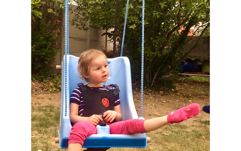 Sicherheits Schuakel Thieme schaukeln Behinderung FiNiFuchs