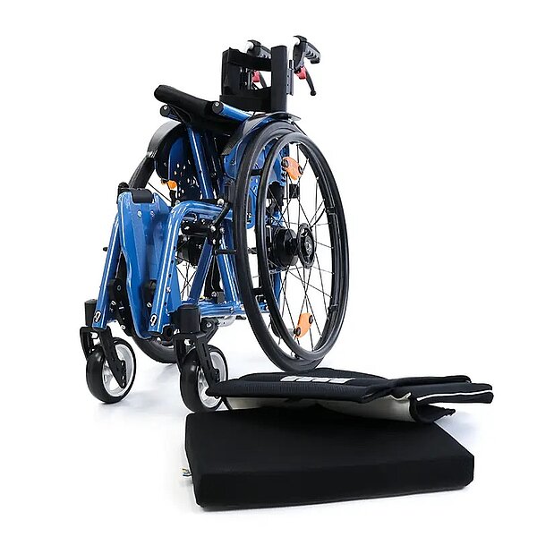 Faltrollstuhl-Jumpalpha-2046052-capriblau-glanz-06.jpeg