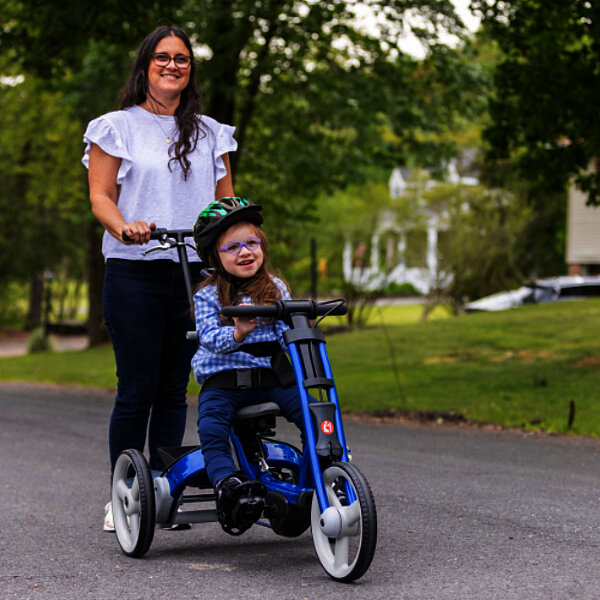 Adaptives Dreirad-Kinder-Therapierad-rifton-FiNiFuchs