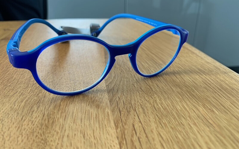 Demetz-Kinderbrille-MOKMOKA-FiNiFuchs-Kinderhilfsmittel