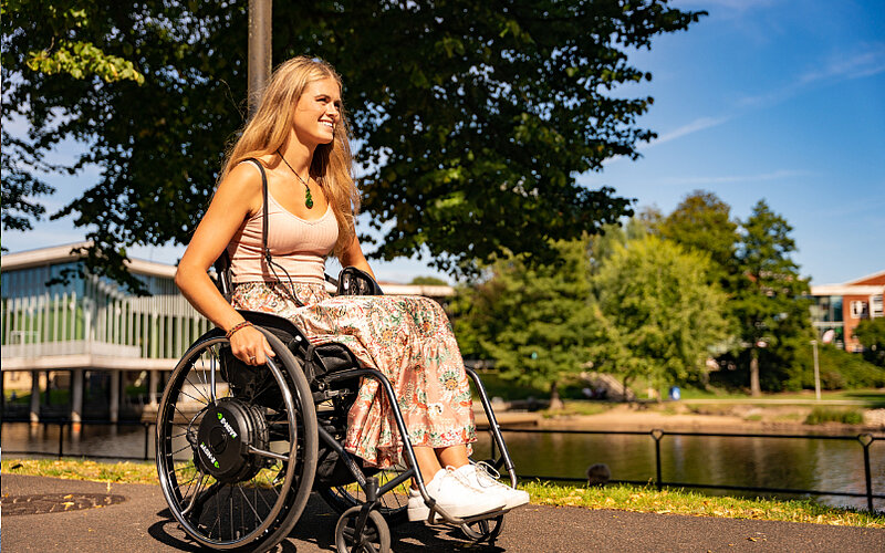 E-move-Antrieb-Rollstuhl-FiNiFuchs