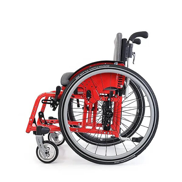 Faltrollstuhl-Jumpalpha-2046569-reinrot-glanz-05.jpeg