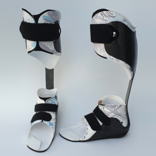FINiFuchs-Sitzschale-Orthopaedietechnik-Sanitaetshaus-Gehrmeyer-Rehatechnik-Kinderhilfsmittel
