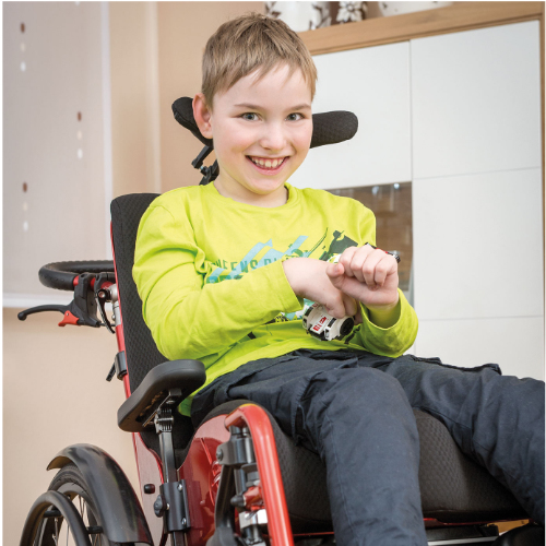 Gehrmeyer-Orthopaedietechnik-Sitzschale-FiNiFuchs-Kinderrollstuhl