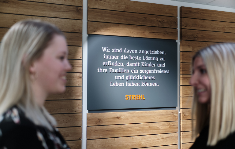 FINiFuchs Kinderhilfsmittel Sanitaetshaus Strehl Rehatechnik