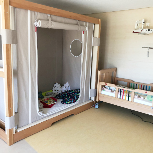 Kinderpflegebett-Kraus-Sanitaetshaus-FiNiFuchs Kinderpflegebett-Kraus-Sanitaetshaus-FiNiFuchs
